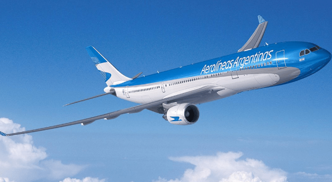 Por primera vez en su historia reciente, Aerolíneas Argentinas cerró un año con ganancias y sin ayuda del&nbsp;Tesoro