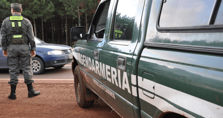 Gendarmería detuvo a tres mujeres con 65 kilos de sustancia ilegal ocultos en mochilas&nbsp;infantiles