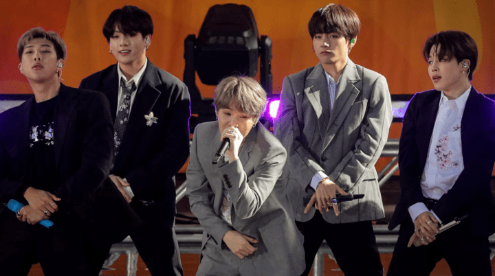 Acampes, disturbios y un cruce diplomático: el fenómeno BTS sacude la previa de sus shows en&nbsp;Argentina